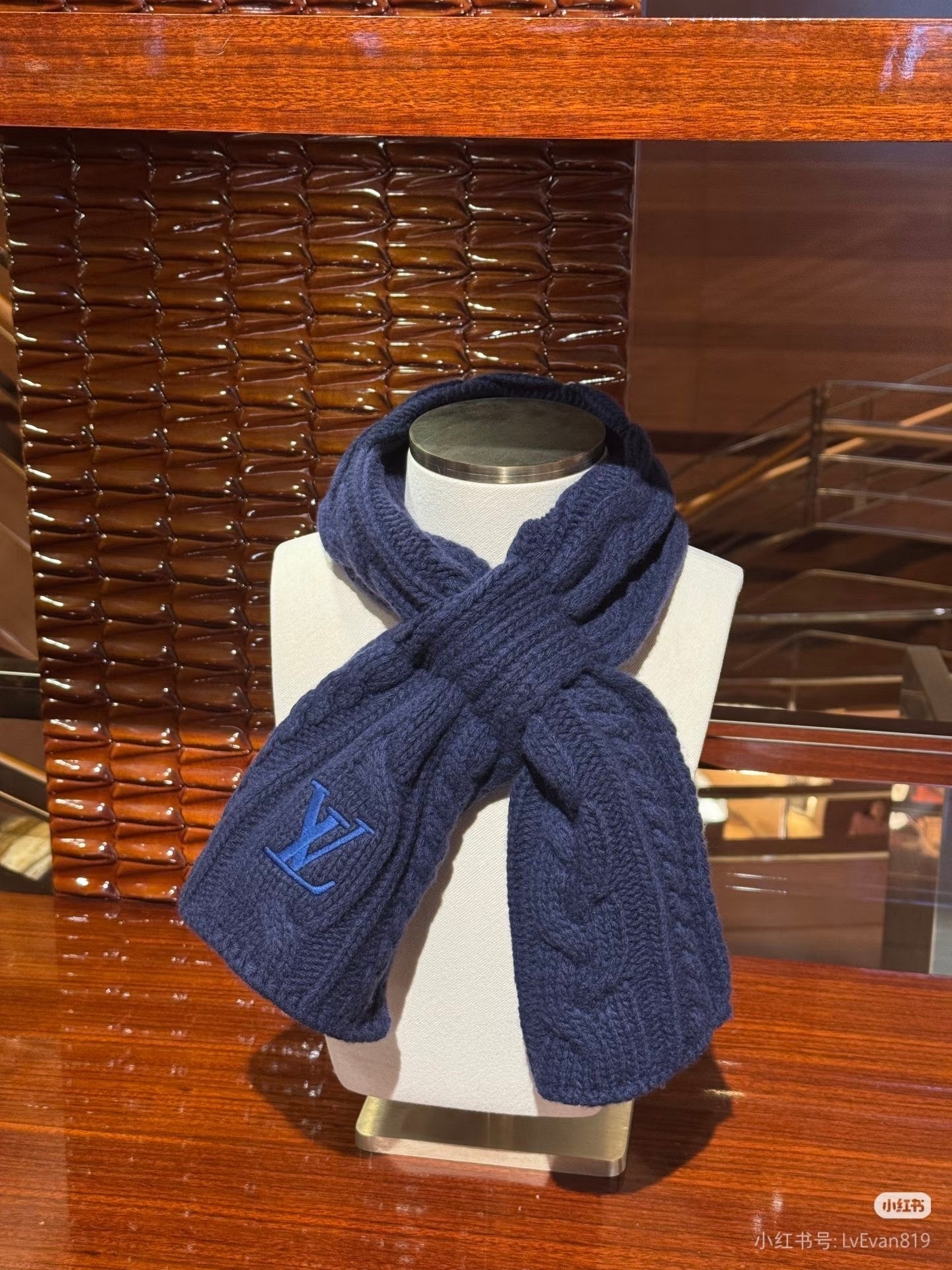Luxina Voja Scarf