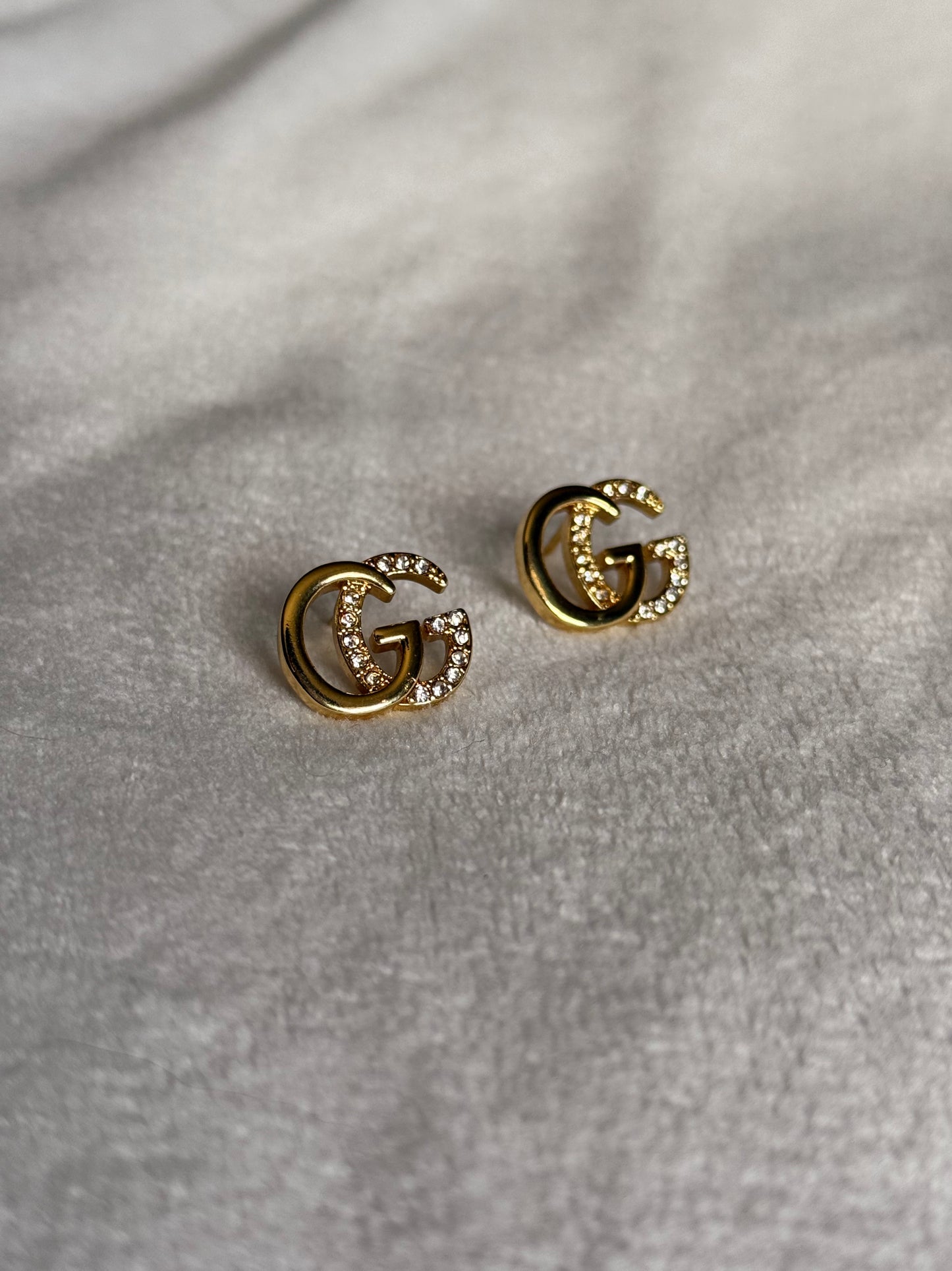 Georgina Rida Studs