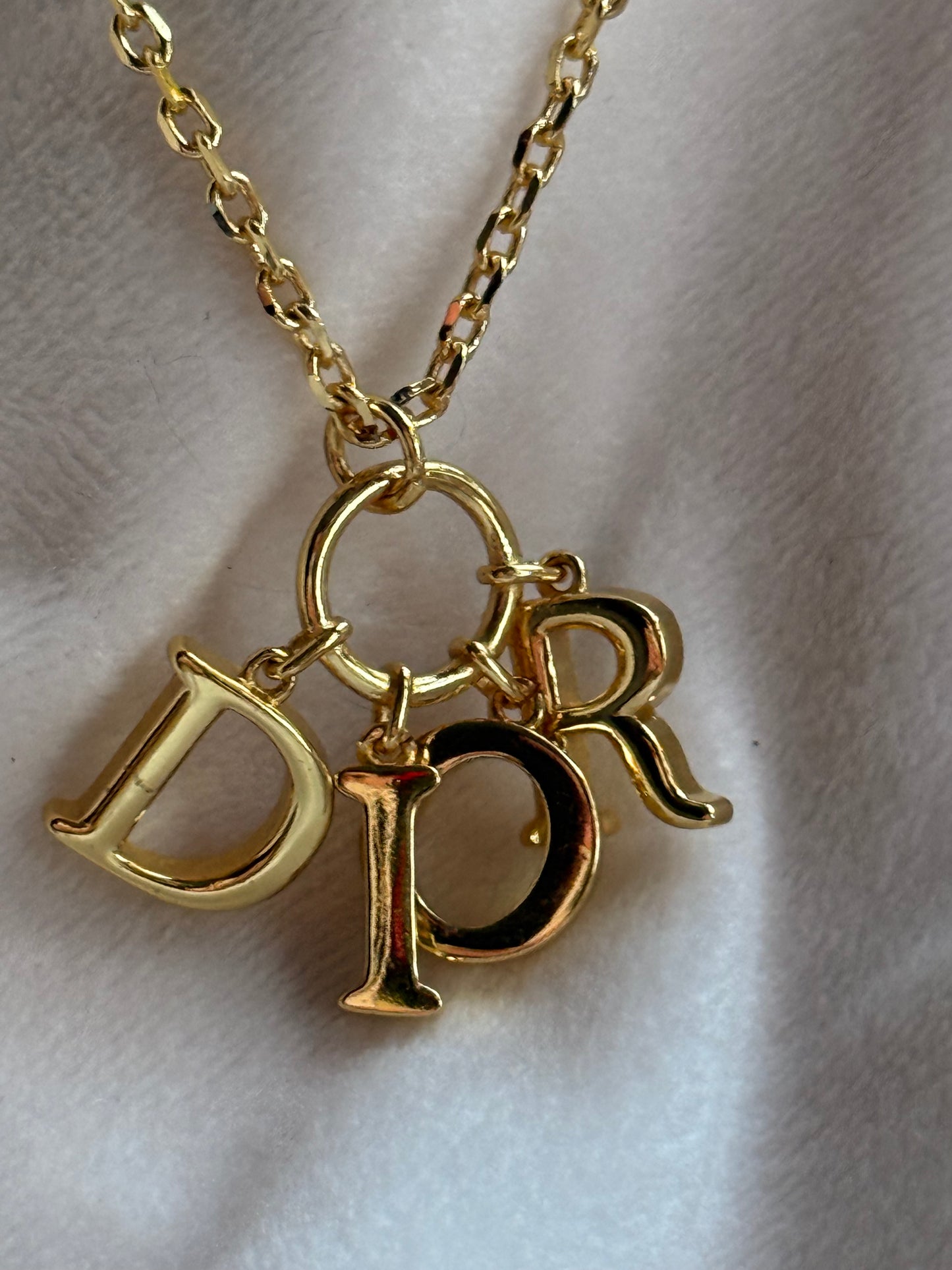 Dia Ditrus Necklace