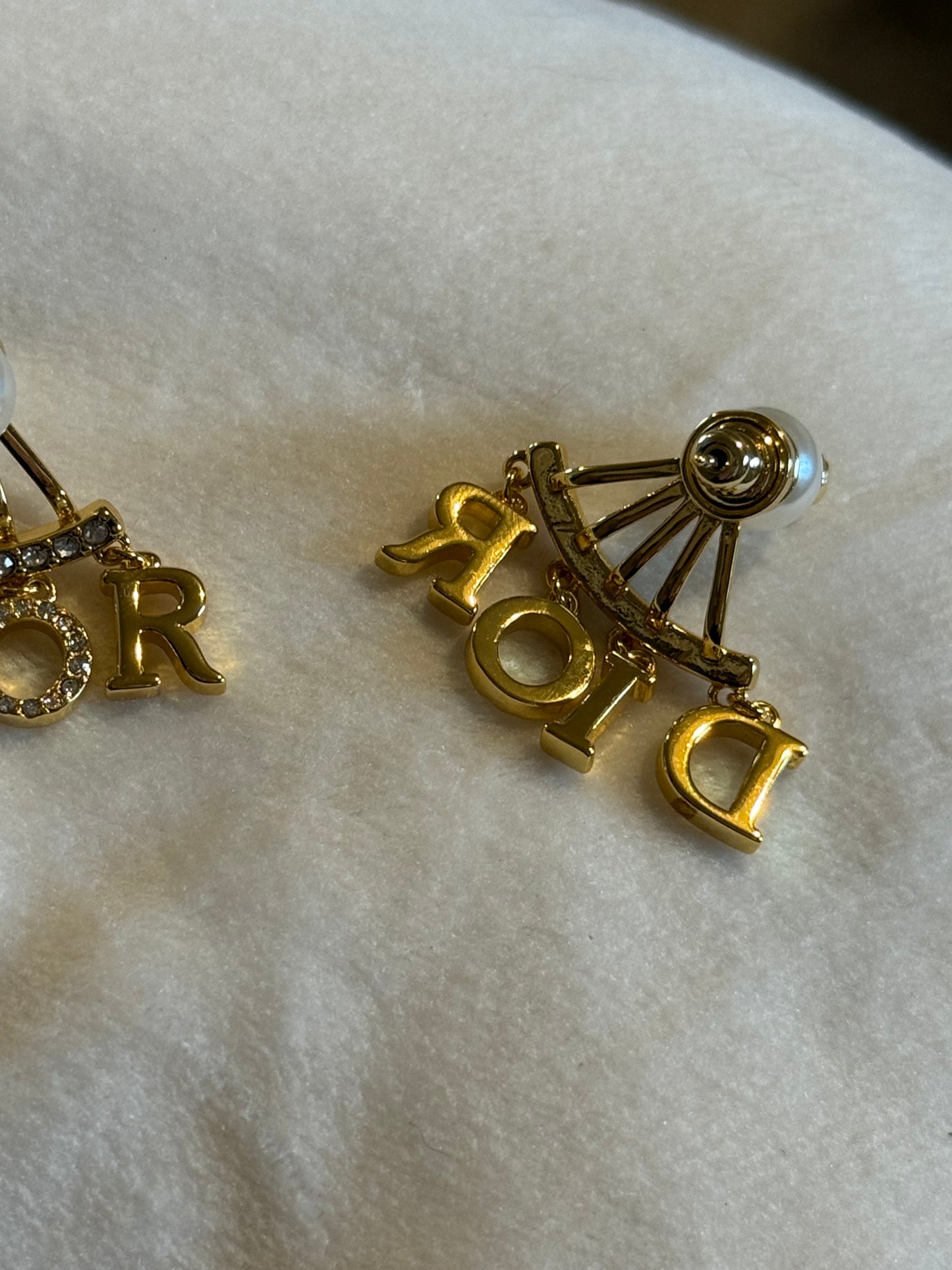 Dia Kristas Earrings