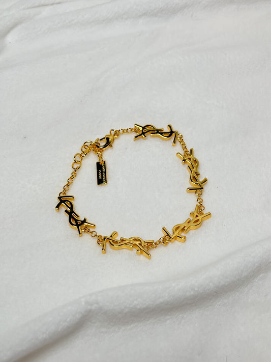 Evie Repetition Bracelet