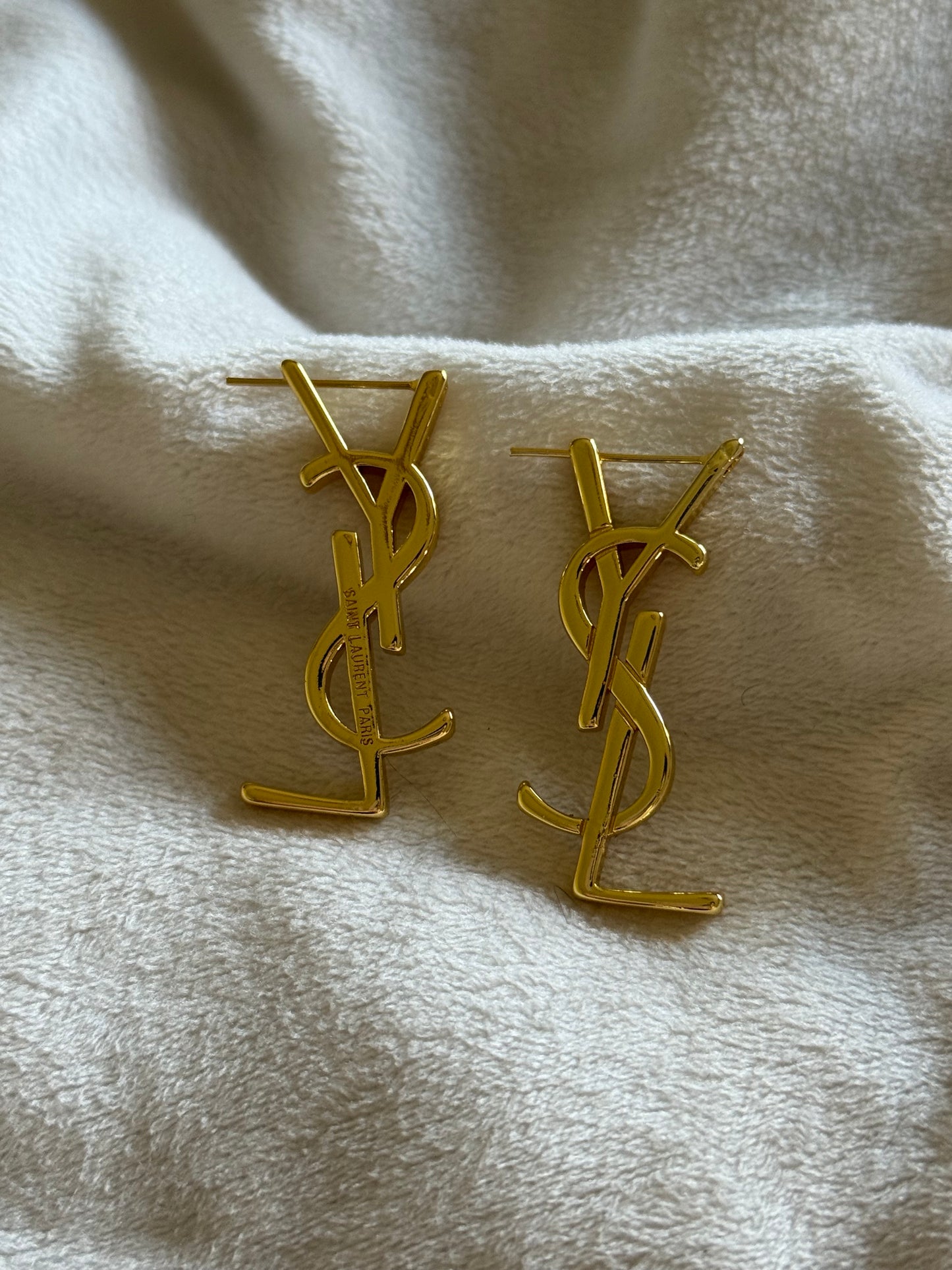 Evie Earrings