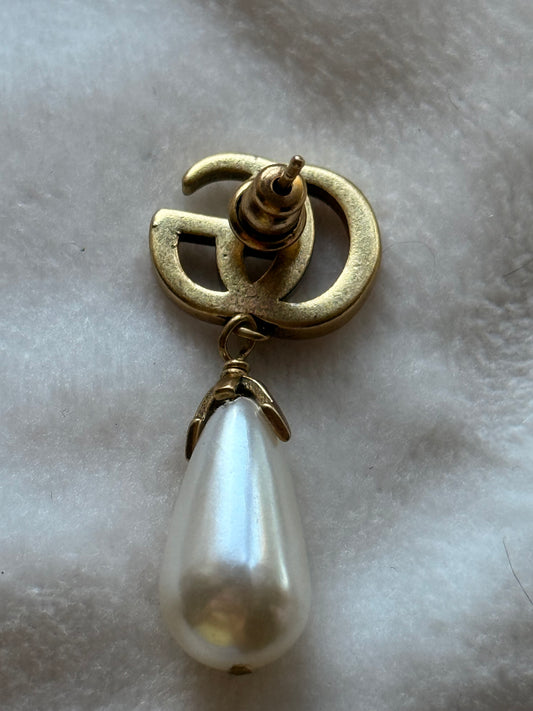 Georgina Pearl Earrings