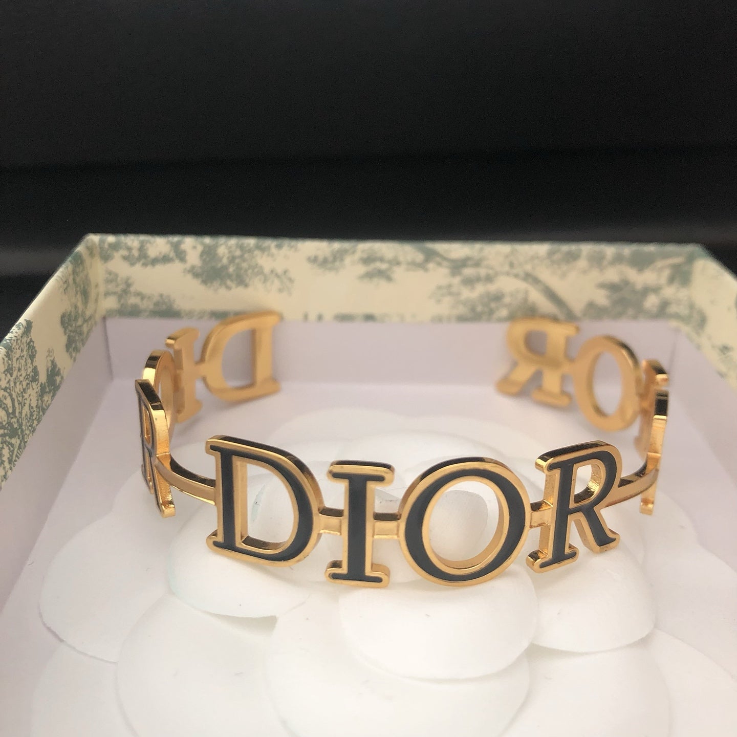 Dia Hoxta Bracelet