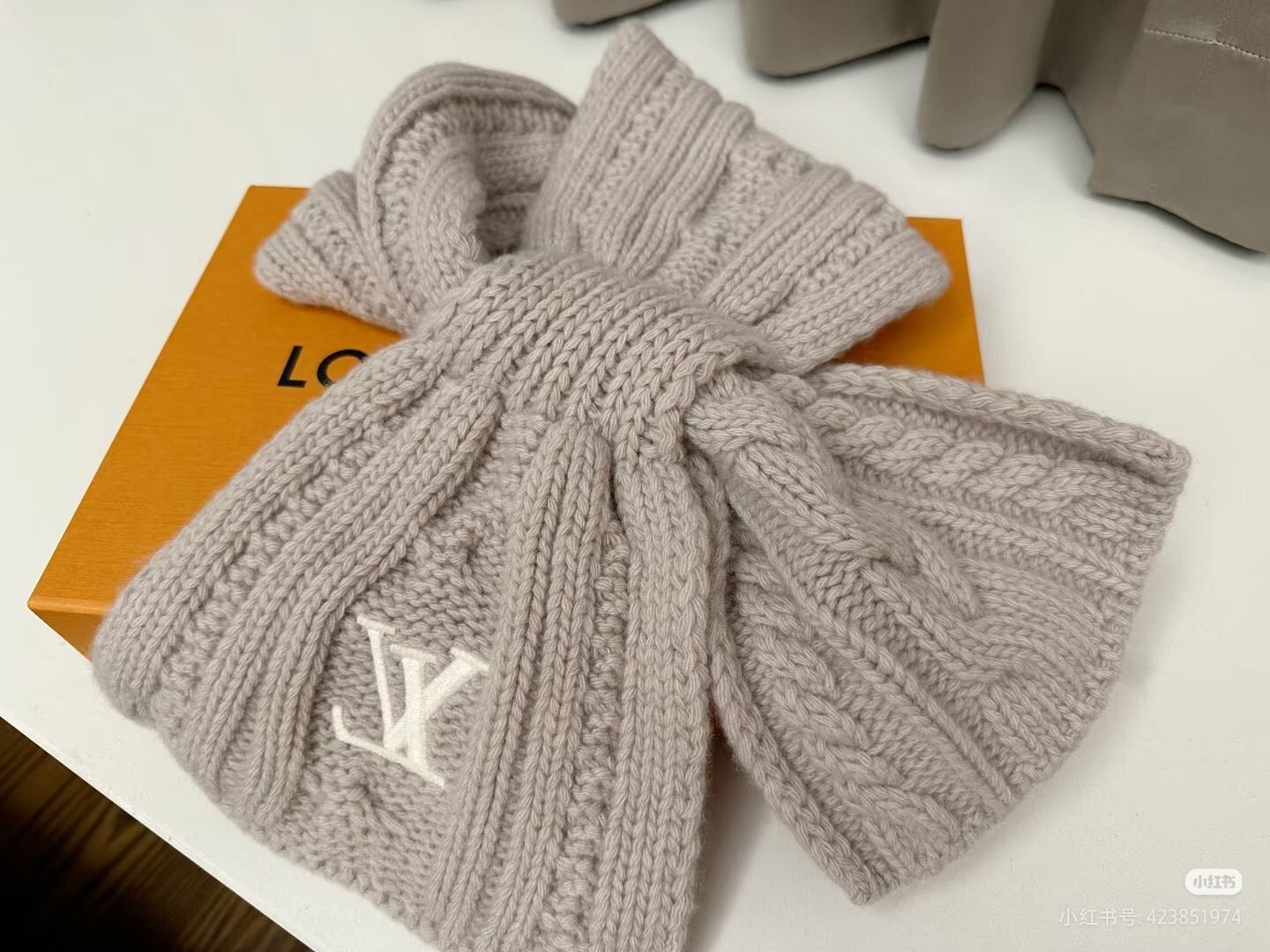 Luxina Voja Scarf