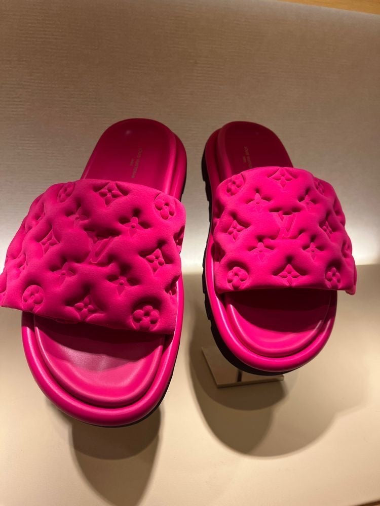 Luxina Pika Slides