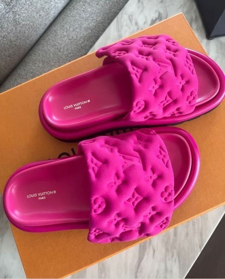 Luxina Pika Slides