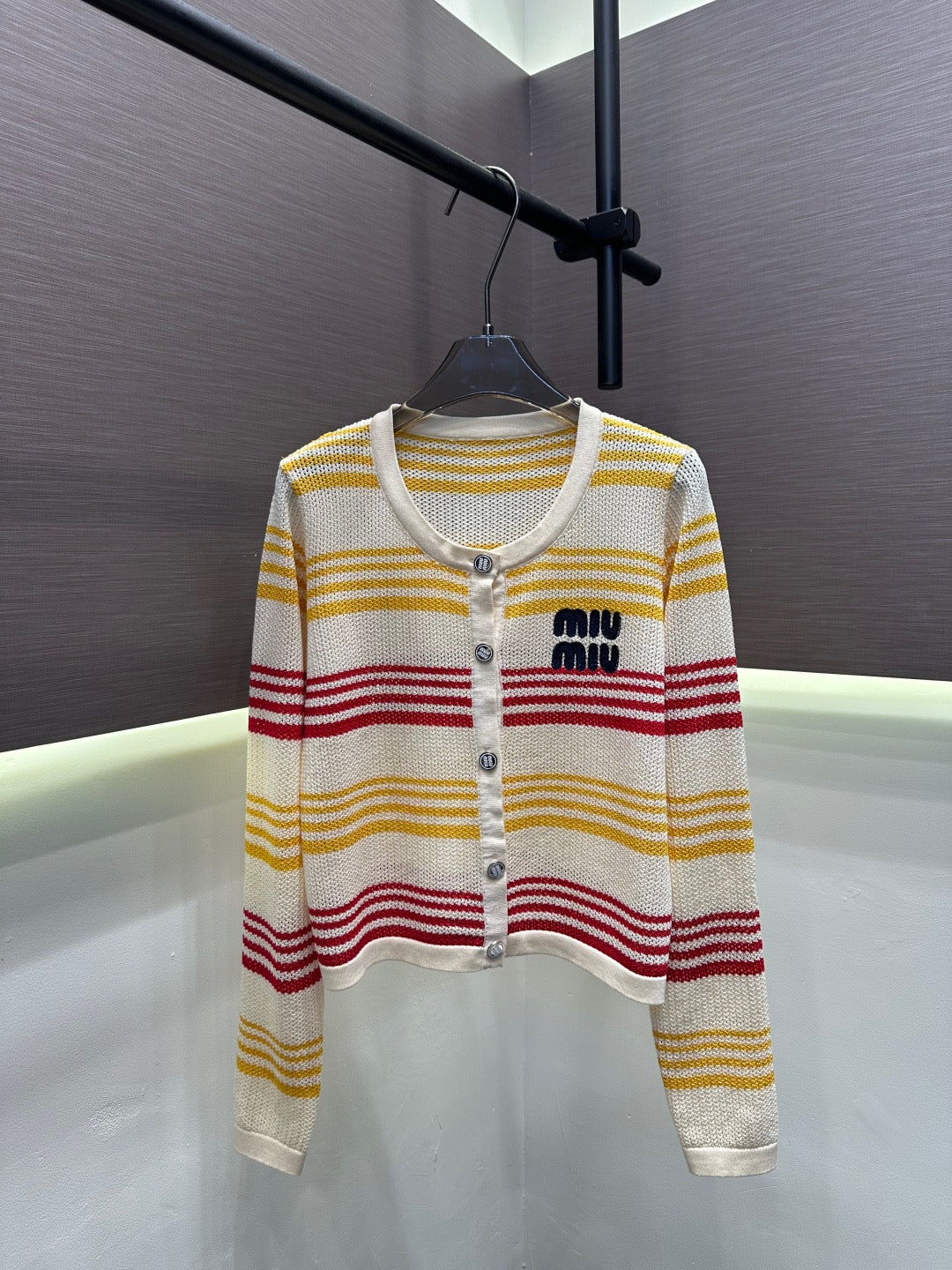 Mimi Rata Cardi