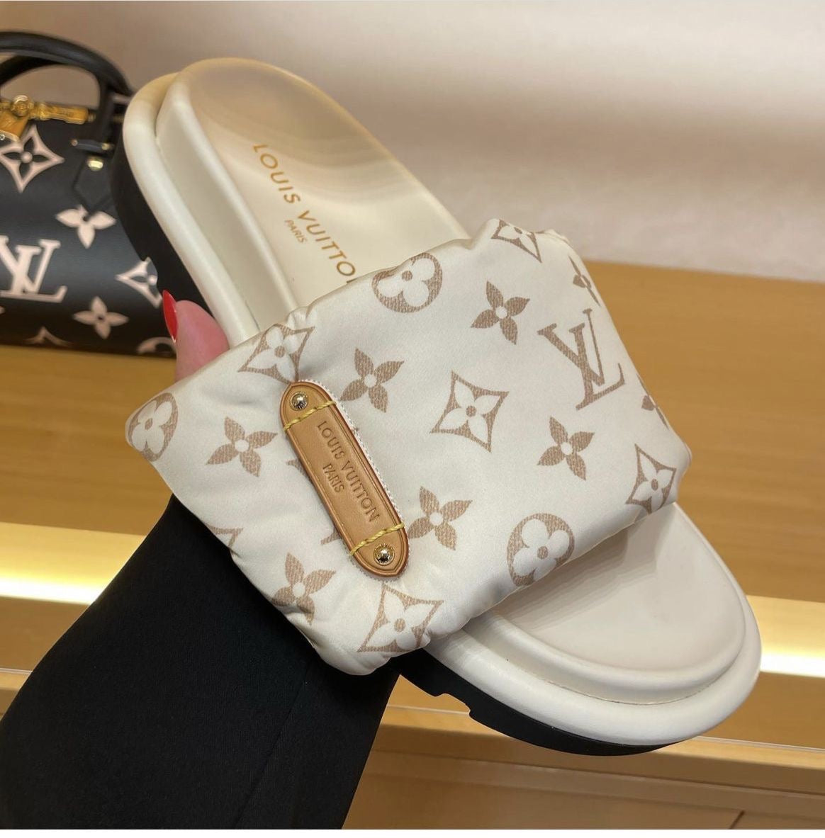 Luxina Etcha Slides