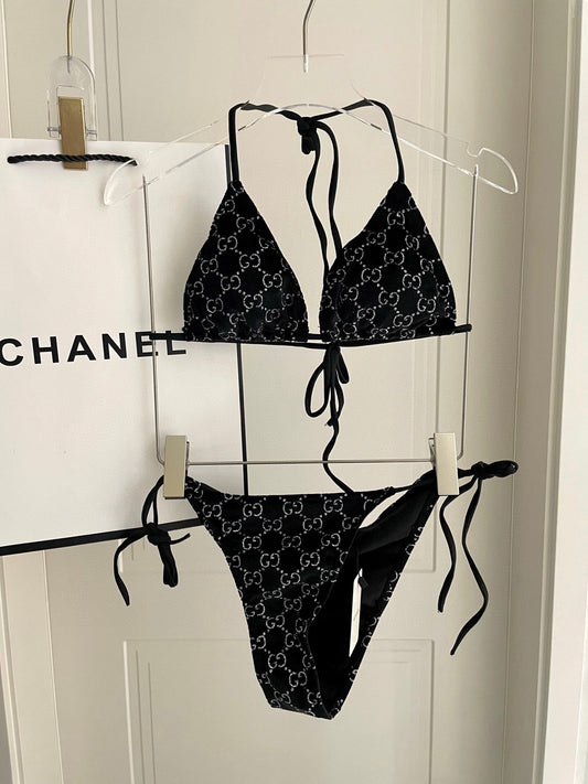 Georgina Veloc Bikini