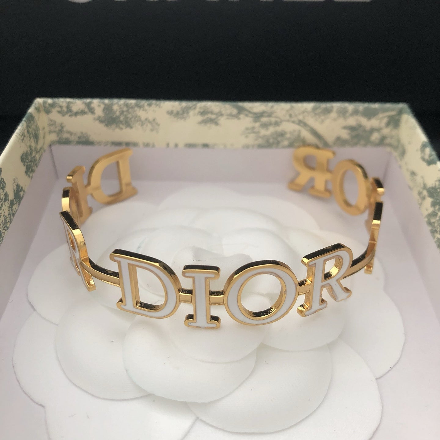 Dia Hoxta Bracelet