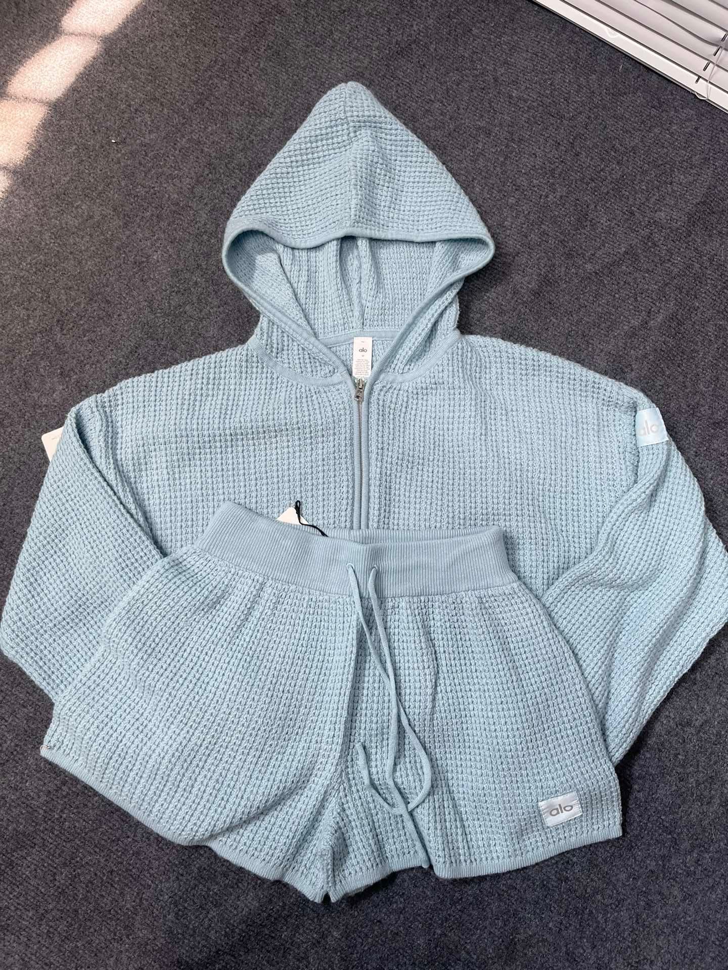 Al knitted set