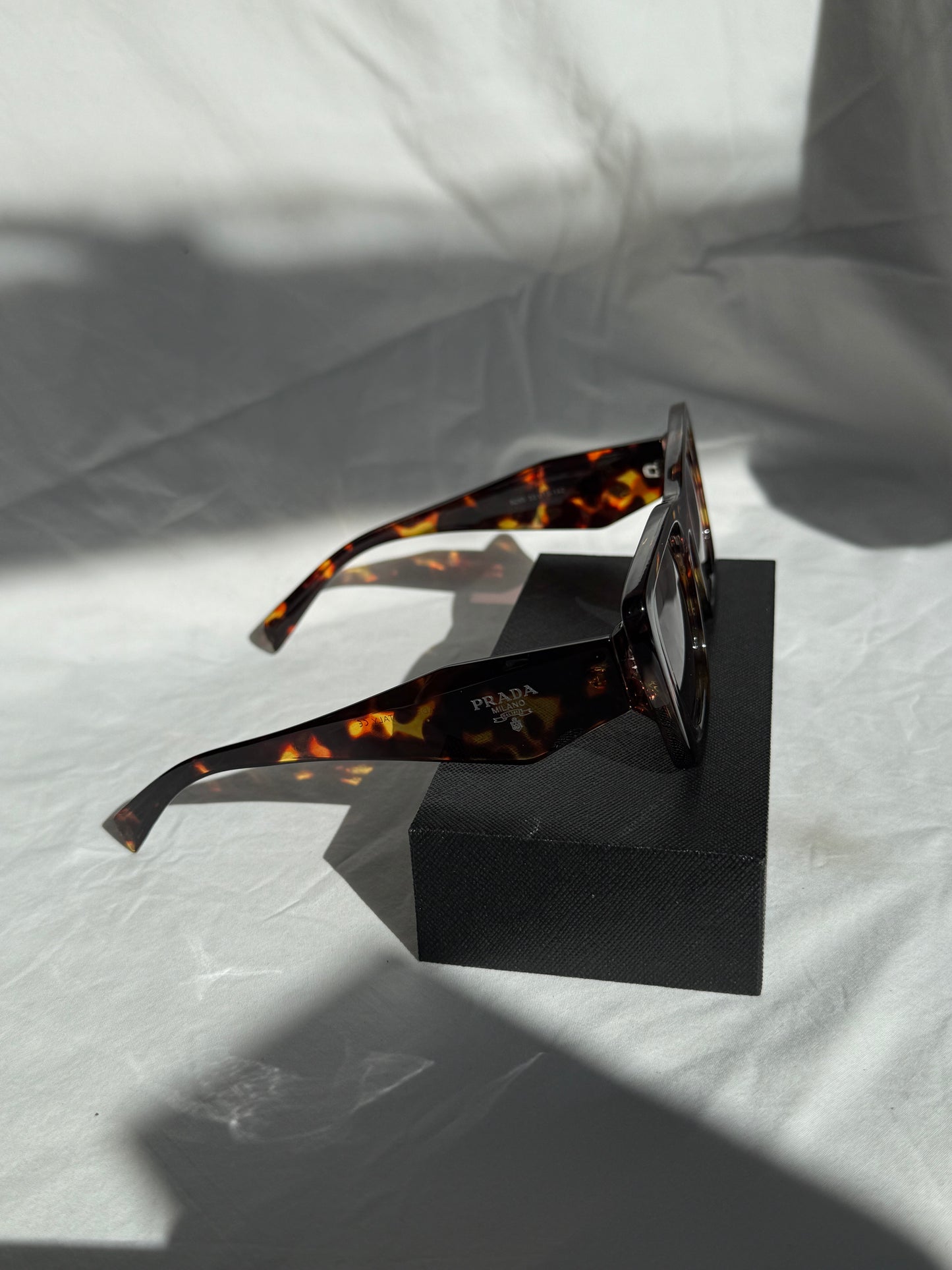 Penelope Suza Sunglasses - Brown