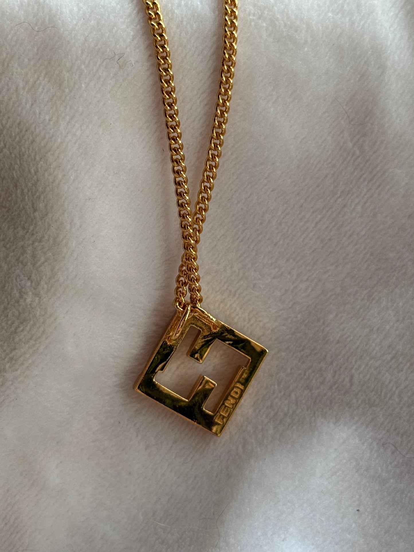 Felicity Loka Pendant