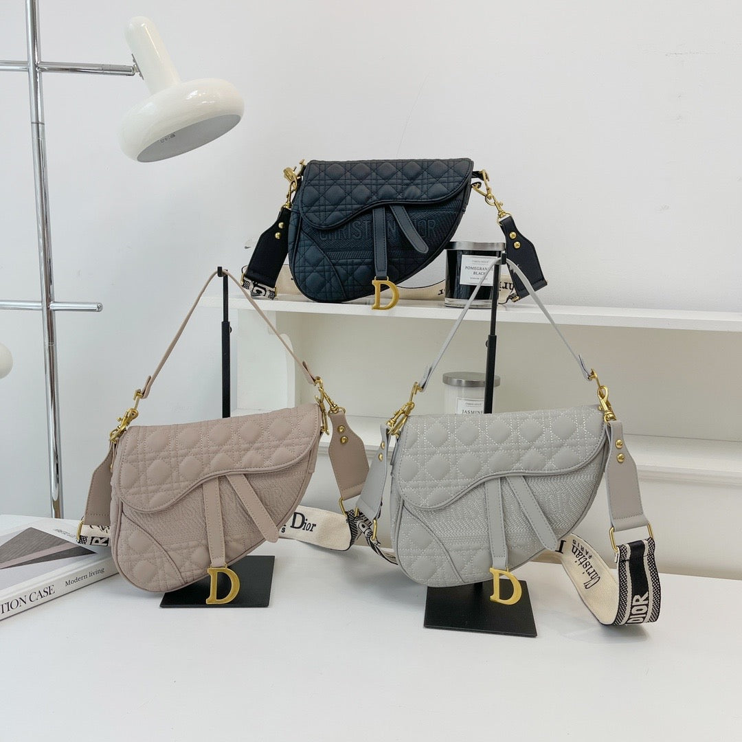 Dia Quilted Saddle Bag