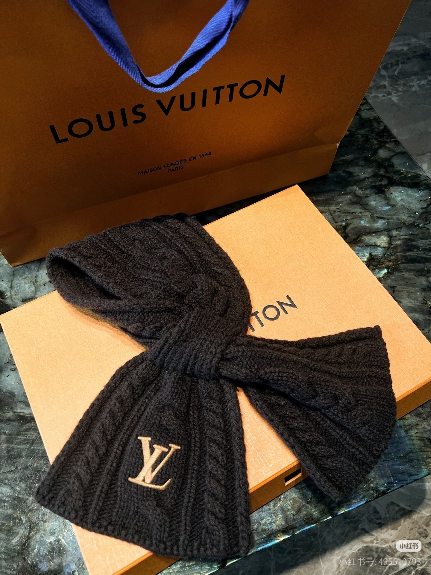 Luxina Voja Scarf
