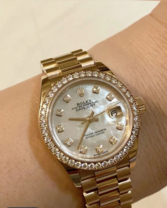 Roloso Gold Wristwatch